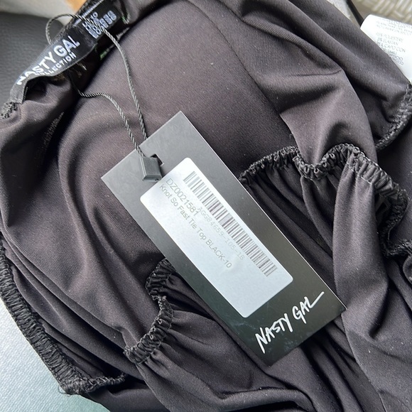 Nasty gal front tie black tank top - Picture 4 of 4